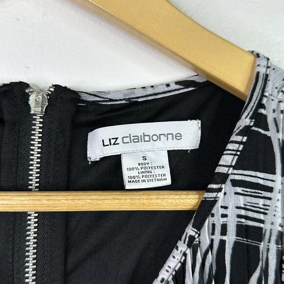 LIZ CLAIBORNE Black White Abstract Zipper Back Sleeveless Blouse Tank Top Size S - Picture 7 of 9